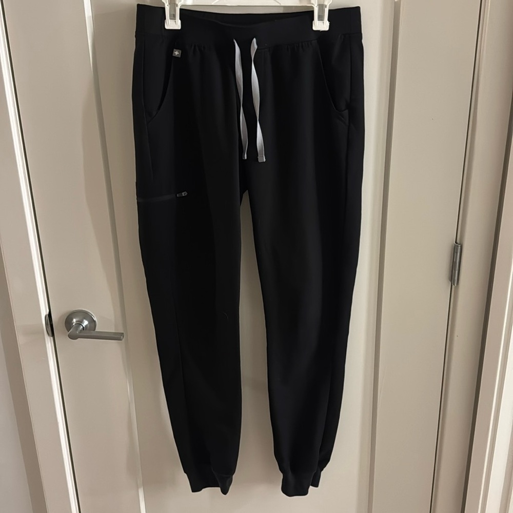 M/T Figs Zamora Jogger